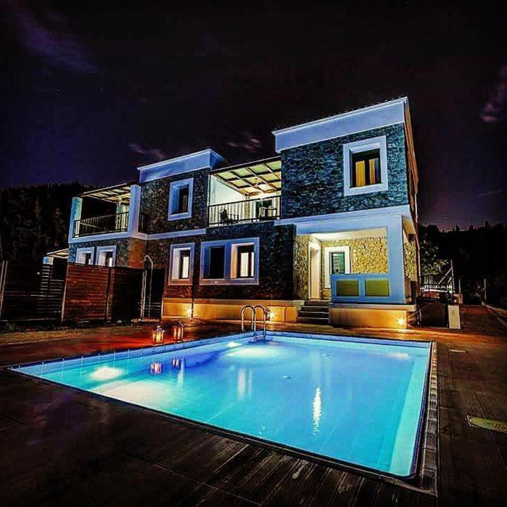 Villa Vera อาโยส นิกีตัส ภายนอก รูปภาพ