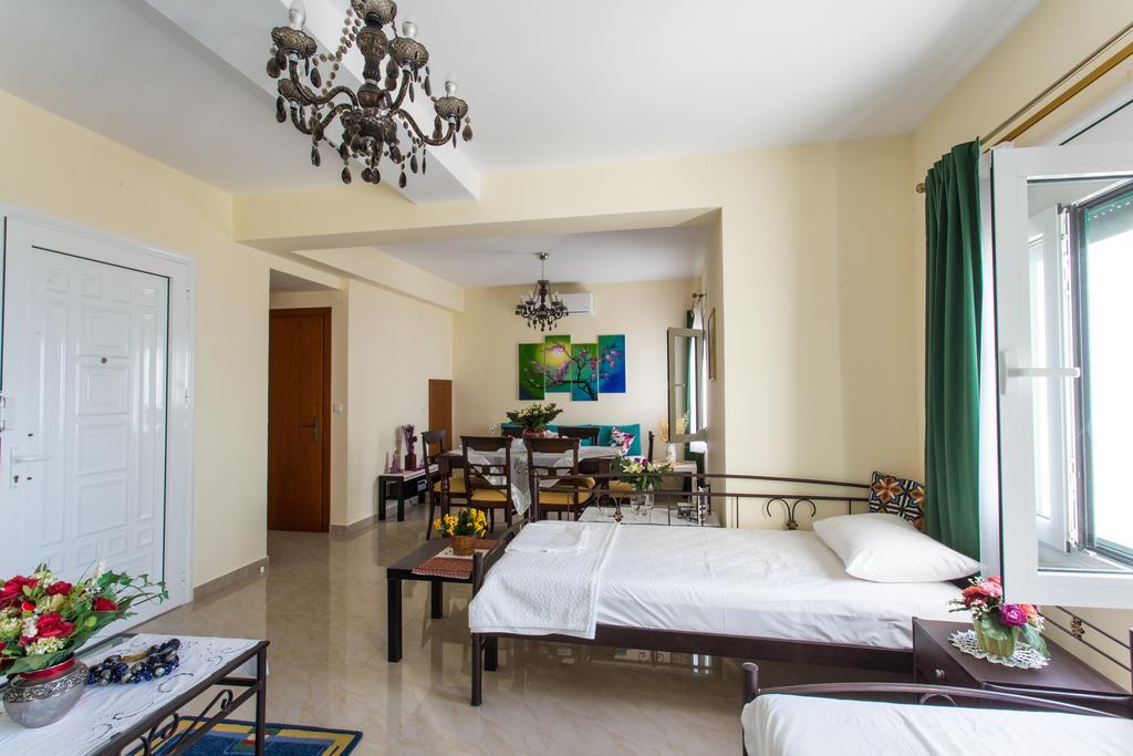 Villa Vera อาโยส นิกีตัส ภายนอก รูปภาพ