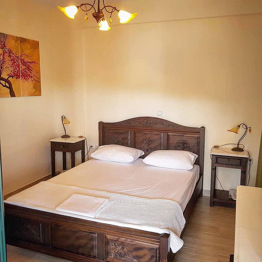 Villa Vera อาโยส นิกีตัส ภายนอก รูปภาพ